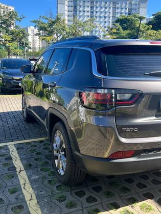 JEEP COMPASS 1.3 T270 TURBO FLEX LONGITUDE AT6